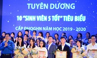 199 “Sinh viên 5 tốt” cấp ĐHQG Hà Nội được tuyên dương