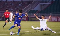 Hoàng Anh Gia Lai thua sát nút nhà đương kim Á quân J-League