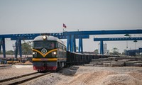 Tập đoàn Kỹ thuật số 2 Đường sắt Trung Quốc (CREC-2) đang chịu trách nhiệm thi công một phần tuyến đường sắt Trung Quốc - Lào.