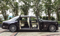 Rolls-Royce Phantom bị tịch thu do có chất liệu nội thất từ da cá sấu 