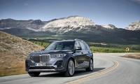 BMW X7 chính thức lộ diện.