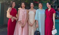 Hoa hậu Thuỳ Tiên khoe vai trần quyến rũ, khoe sắc bên &apos;hội chị em bông hậu&apos; ngày đầu năm
