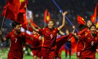 HLV tuyển Pháp tiết lộ lý do tại sao mời ĐT nữ Việt Nam đá giao hữu