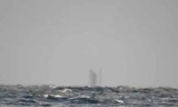 [VIDEO] Bí ẩn ‘con tàu ma’ trên mặt hồ ở Mỹ