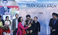 Toàn cảnh lễ trao giải Gương mặt trẻ Việt Nam tiêu biểu 2016