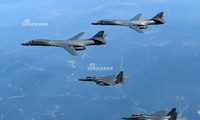 [ẢNH] Oanh tạc cơ B-1B thị uy trên Bán đảo Triều Tiên