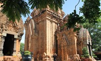 Di tích Tháp Bà Ponagar tại TP. Nha Trang. Ảnh: Công Hoan
