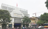 Bệnh viện Tim Hà Nội yêu cầu liên danh trúng thầu cung cấp thiết bị và vật tư phải giảm giá thành sát giá thị trường trước khi ký hợp đồng.