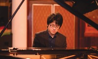 Với tài năng và sự say mê, Lưu Đức Anh đã trở thành nghệ sĩ piano ở tầm quốc tế. Ảnh: NVCC.