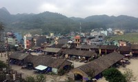Toàn cảnh thị trấn Đồng Văn. Ảnh: Nguyễn Hoàn
