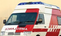 Tại sao chữ &apos;Ambulance&apos; trên xe cấp cứu lại được ghi thành &apos;ecnalubmA&apos;?
