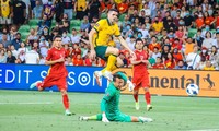 Ngôi sao tuyển Australia vẫn không hài lòng dù thắng 4-0