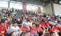 Báo Indonesia bất ngờ vì đội nhà được CĐV Việt Nam cổ vũ