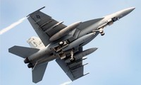 Máy bay chiến đấu đa dụng F/A-18 vừa gặp nạn tại ngoài khơi Nhật Bản. Ảnh: US Navy