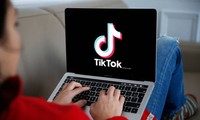 Italy: Bé gái 10 tuổi chết não vì thử thách TikTok