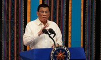 Tổng thống Philippines trong lúc đọc bài phát biểu giữa nhiệm kỳ về chính sách quốc gia ngày 22/7. Ảnh: Reuters