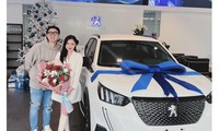 Nữ MC VTV tậu xế hộp tiền tỉ ngày đầu năm