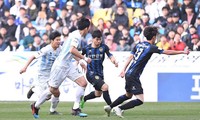Nguyễn Công Phượng chưa đảm bảo thể lực ở K-League
