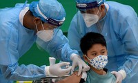 Tiêm vắc xin phòng COVID-19 cho trẻ em