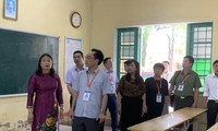 Đoàn kiểm tra số 3 của Bộ GD&ĐT kiểm tra công tác tổ chức thi tại Thanh Hóa ngày 30/6 Ảnh: Nghiêm Huê