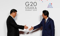  Thủ tướng Abe Shinzo đón Chủ tịch Trung Quốc Tập Cận Bình đến dự thượng đỉnh G20 ở Osaka vào tháng 6/2019 ảnh: Reuters 