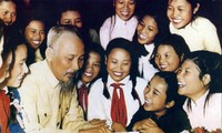 Cuộc thi “Bác Hồ với thiếu nhi - Thiếu nhi với Bác Hồ” là dịp bồi đắp niềm tự hào, lòng kính yêu của thiếu nhi với Chủ tịch Hồ Chí Minh. Ảnh: Internet 