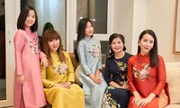 Sao Việt xúng xính áo dài đủ kiểu dáng, màu sắc đẹp ngất ngây đón Tết 