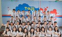 Tập thể 12 Toán 1 của THPT chuyên Hà Tĩnh, tỉnh Hà Tĩnh có 12 em đạt điểm số từ 27 trở lên.