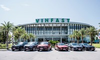 Sau chưa đầy 6 tháng có mặt trên thị trường, 3 dòng xe ô tô đầu tiên của VinFast đã nhận được hơn 17.000 đơn đặt cọc mua hàng.