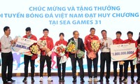 VNPT thưởng ‘nóng’ 2 tỷ đồng cho đội tuyển bóng đá nam U23 và đội tuyển bóng đá nữ Việt Nam 