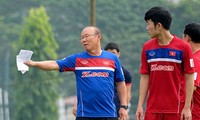 Tờ Siam Sports cho rằng HLV Park Hang-seo có thể triệu tập 3 cầu thủ đang chơi bóng ở châu Âu dự King's Cup.