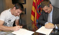 Ký điều khoản lạ, Messi có quyền đơn phương chia tay Barca