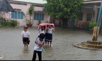 Kiên Giang: Học sinh hơn 70 trường phải nghỉ học vì ngập nước 