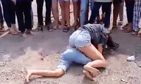 Công an vào cuộc vụ hai nữ sinh đánh nhau dã man ở Kiên Giang