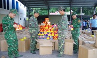 Lực lượng chức năng Lạng Sơn nỗ lực ngăn chặn, bắt các đối tượng nhập pháo lậu Ảnh: Vi Toàn