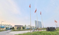 Nhà ở cho công nhân trong Khu thiết chế công đoàn tỉnh Hà Nam, mới xong giai đoạn 1, mặt bằng cho giai đoạn 2 đã sẵn sàng để tìm nhà đầu tư Ảnh: Phạm Thanh