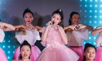 Á quân Gương Mặt Thân Quen Nhí 2015 lớn bổng ở tuổi 14, tự hát rap trong MV đầu tay