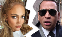 “Nữ hoàng nhạc Latin” Jennifer Lopez hủy hôn với bạn trai kém tuổi, nghi vấn bị phản bội