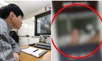 Thầy giáo Hàn Quốc vừa giảng bài online vừa tắm bồn, dân mạng có nhiều ý kiến trái chiều