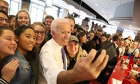 Tại sao nói chiến thắng dành cho ông Joe Biden chính là chiến thắng dành cho du học sinh?