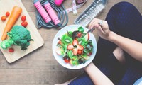 “Đừng ăn kiêng trong Năm Mới”: Tại sao chuyên gia dinh dưỡng lại cho bạn lời khuyên này?
