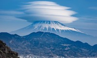 Đám mây bí ẩn xuất hiện trên đỉnh núi Phú Sĩ khiến cư dân mạng ngỡ ngàng, sự thật là gì?