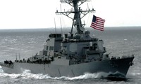  Tàu khu trục tên lửa dẫn đường USS Carney của Mỹ. Ảnh: Sputnik