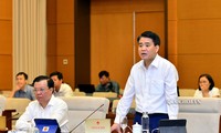 Chủ tịch UBND thành phố Hà Nội Nguyễn Đức Chung tại phiên họp Uỷ ban Thường vụ Quốc hội