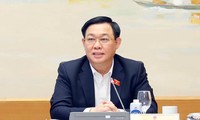 Chủ tịch Quốc hội Vương Đình Huệ tại phiên thảo luận (Ảnh: PV)