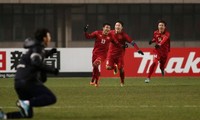 Cầu thủ U23 Việt Nam ăn mừng sau pha ghi bàn