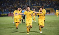 Chân dung cầu thủ &apos;phá&apos; hỏng tiệc sinh nhật của Hà Nội FC