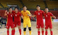 Thắng đậm Australia 5-1, Việt Nam vào bán kết giải futsal Đông Nam Á 