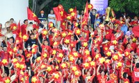 Sân vận động Việt Trì bùng nổ với chiến thắng của U23 Việt Nam
