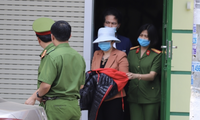 Bà Nguyễn Thị Kim An, cựu Giám đốc Sở Y tế tỉnh khi bị bắt. Ảnh: N.C